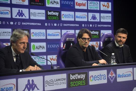 Vanoli confermato, per ora. Dove sono le scelte drastiche? In campo e fuori, il fondo non arriva mai