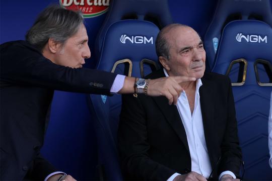 Nazione - Nessuna decisione drastica, dirigenti senza esperienza. Firenze invoca un uomo di calcio nel club