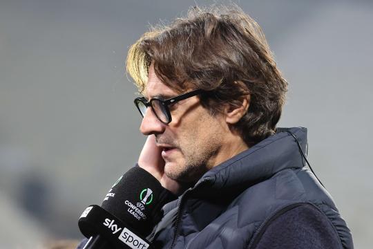 Vanoli (SKY): «Vincere domani per evitare i playoff. Futuro? L'importante è la Fiorentina, non Vanoli»