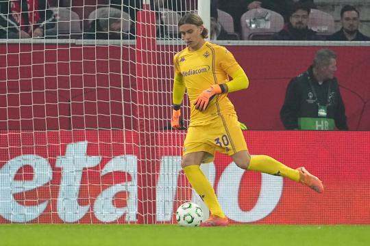 Losanna-Fiorentina, la probabile formazione di LaViola.it: Martinelli tra i pali, Dzeko-Piccoli in avanti