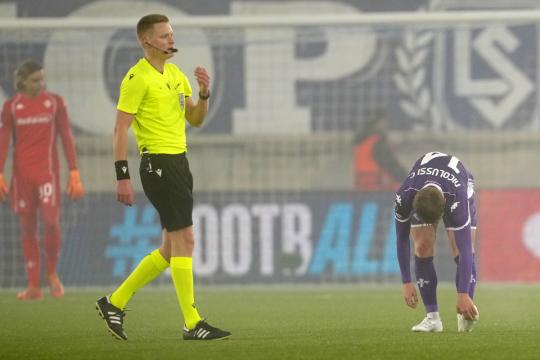 Moviola: D’Hondt sbaglia con i cartellini. Non c'era il giallo per Kean