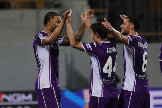 Miracolo al Franchi, Vanoli cambia modulo e la Fiorentina vince (con goleada): che sia solo l'inizio