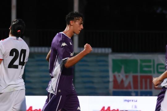 Braschi e un 2025 da incorniciare. Il baby bomber viola trascina la Primavera e sogna l’esordio