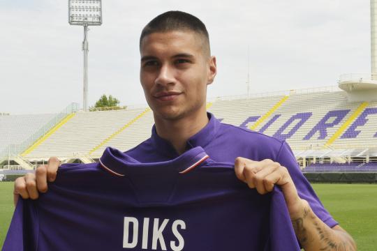 Diks: «Devastato dalla morte di Astori nel 2018. Ho un conto in sospeso con la Fiorentina»