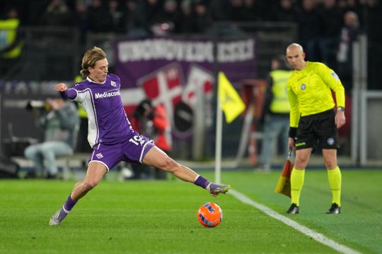 CorSport - Gud il freddo, si prende e trasforma un rigore pesante. E' il capocannoniere viola