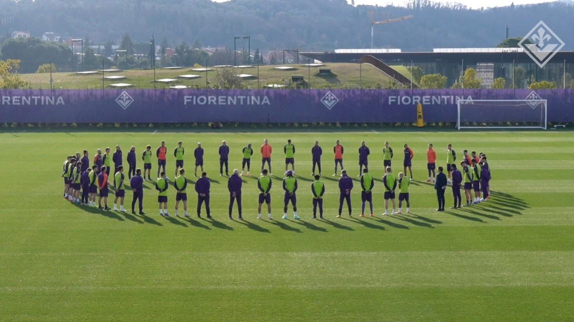 Commisso, minuto di silenzio della squadra di Vanoli prima dell'allenamento (VIDEO)