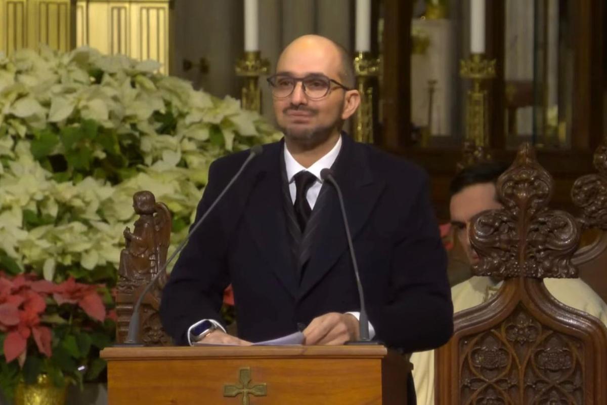 Funerali Commisso - Il figlio Giuseppe: «Mio padre è stato il simbolo del sogno americano»