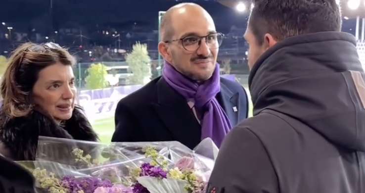 Femminile, l'omaggio delle ragazze gigliate a Catherine e Joseph Commisso (VIDEO)
