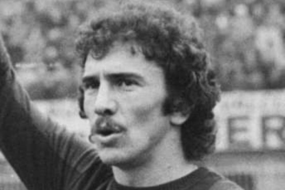 Lutto nel mondo del calcio: è morto Beppe Savoldi, storico bomber di Napoli e Bologna