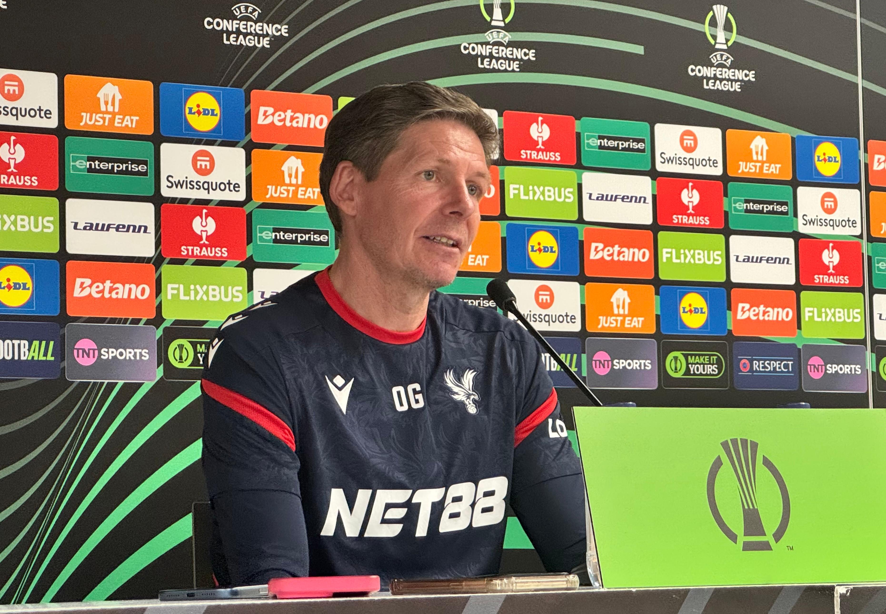Conferenza stampa, Glasner: «Qui c'è grande entusiasmo per la sfida di domani. Viola squadra compatta e unita»