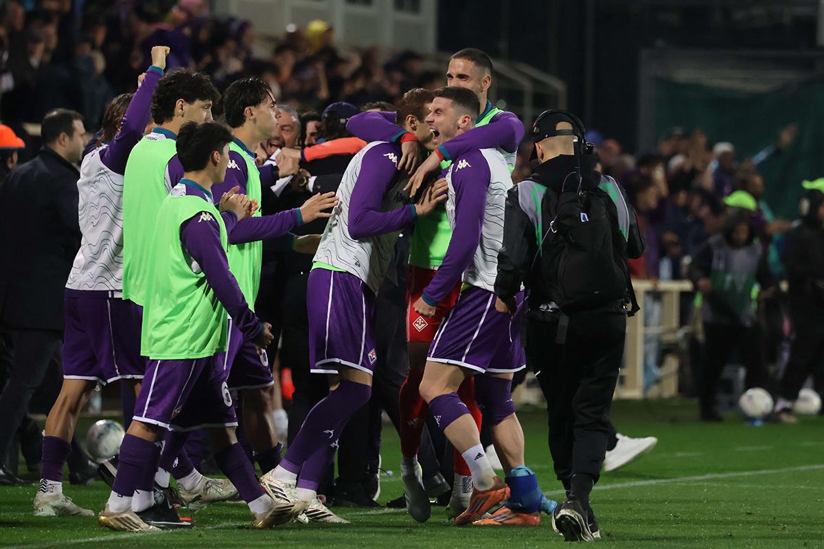 La Nazione - Fiorentina, tutti a pranzo insieme per stringersi verso l'ultimo passo salvezza
