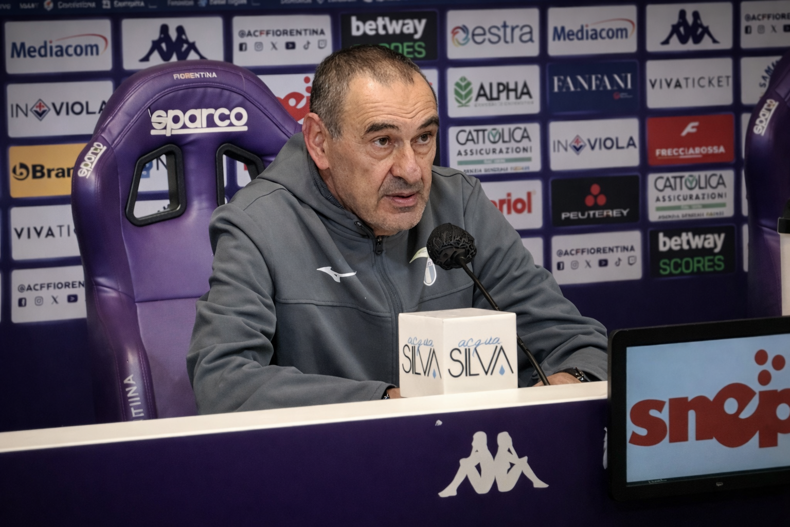 Sarri (sala stampa): «Forse non avrò mai la fortuna di allenare la Fiorentina. Con Paratici...»