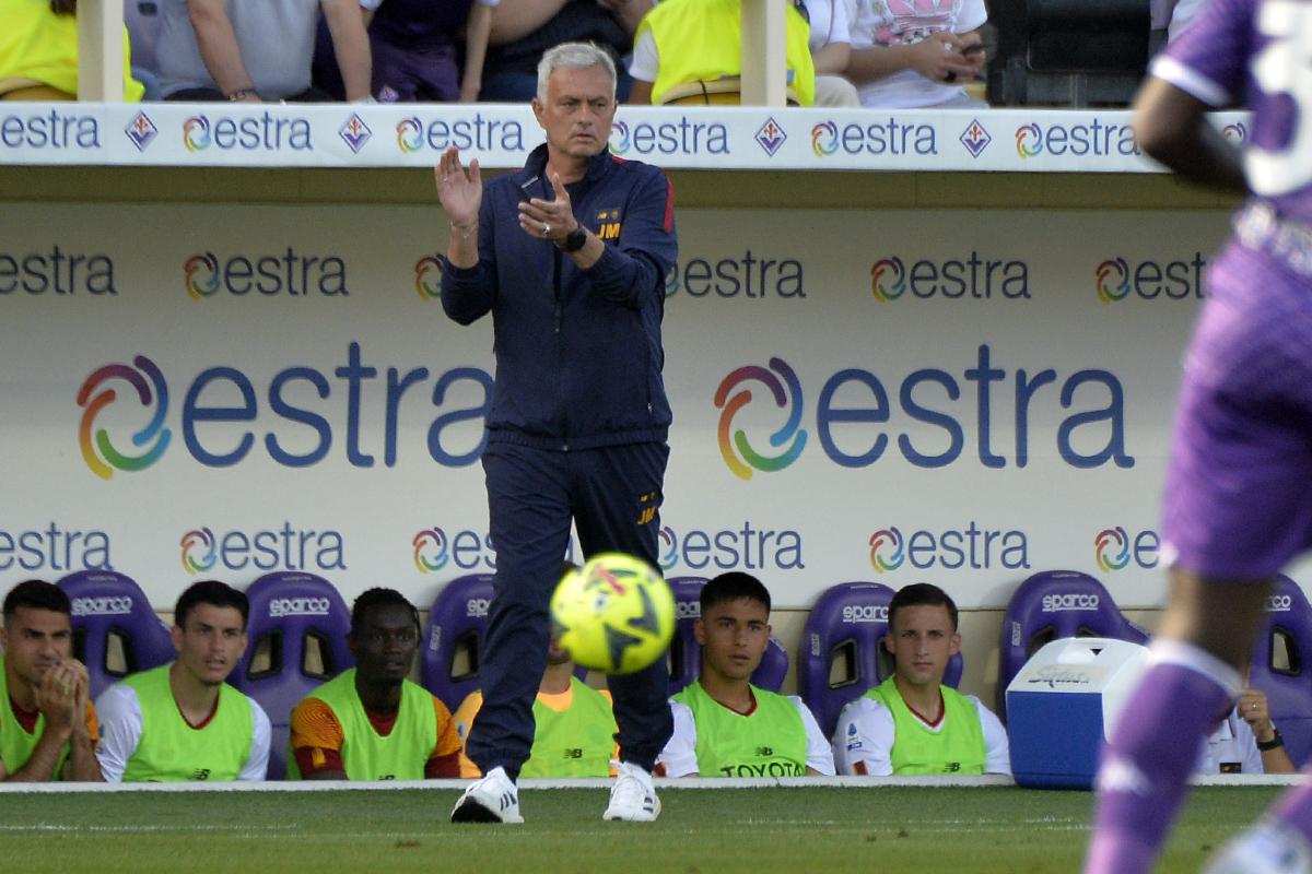 Brovarone: «La Fiorentina pensa a Mourinho per la prossima stagione». Ma il club smentisce