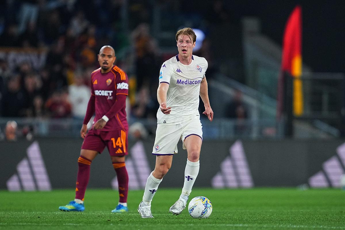CorFio - Bastava un punto. Fiorentina travolta e umilata a Roma, appuntamento salvezza rimandato