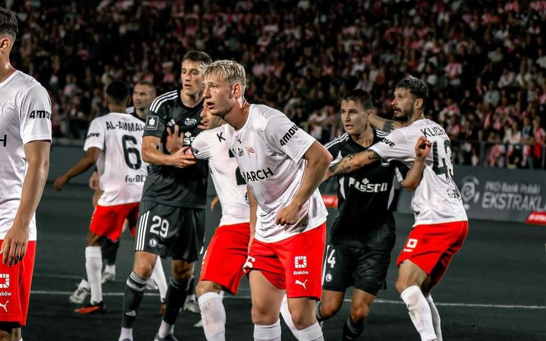 Dalla Polonia: Fiorentina interessata a Oskar Wójcik