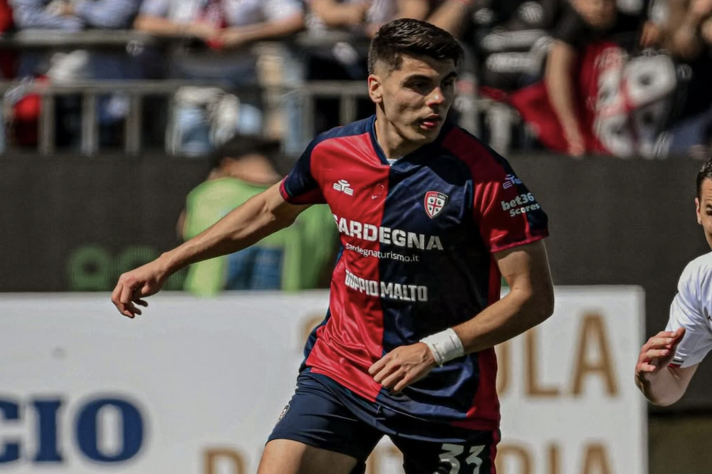 Gazzetta – Piace Obert del Cagliari, occasione Comert. La linea viola su Comuzzo