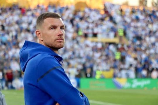 Dzeko: «Alla Fiorentina giocavo poco. Avevo bisogno di qualcosa di più emotivo»