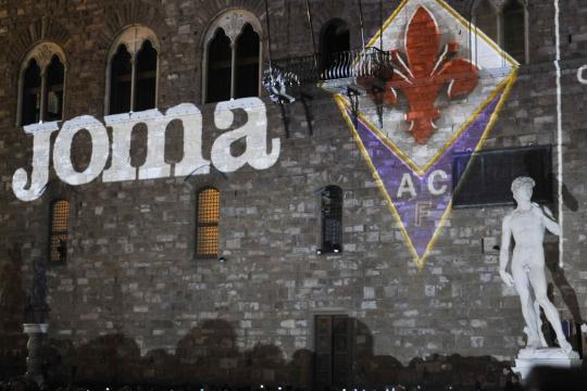 Nazione – Nuove maglie Joma, il 6 luglio evento in centro. Divise speciali per il Centenario