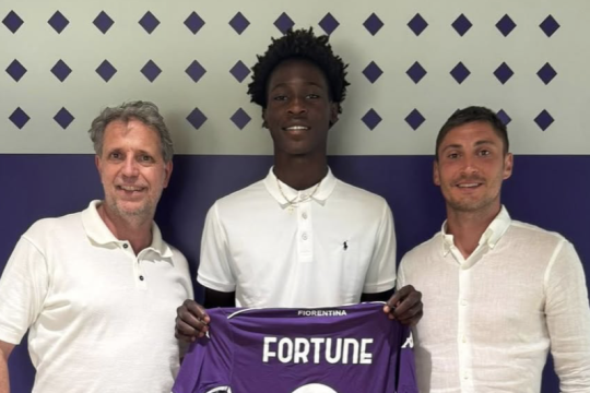 Egharevba carico sui social: «Darò il massimo per la maglia della Fiorentina»