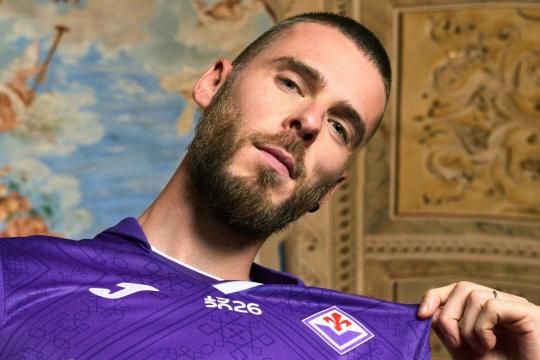 De Gea posa in maglia viola. Sempre più lontane le sirene di mercato (FOTO)