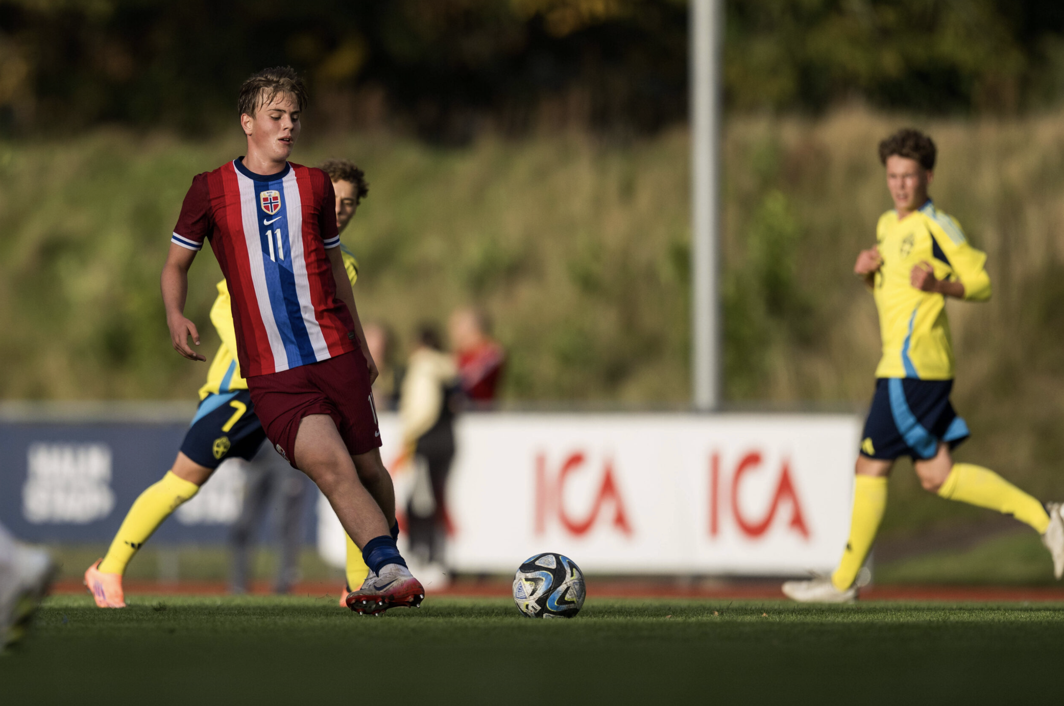 Piace il 16enne Fismen: anche Inter e Como sul baby talento norvegese. E il PSV prepara l'affondo