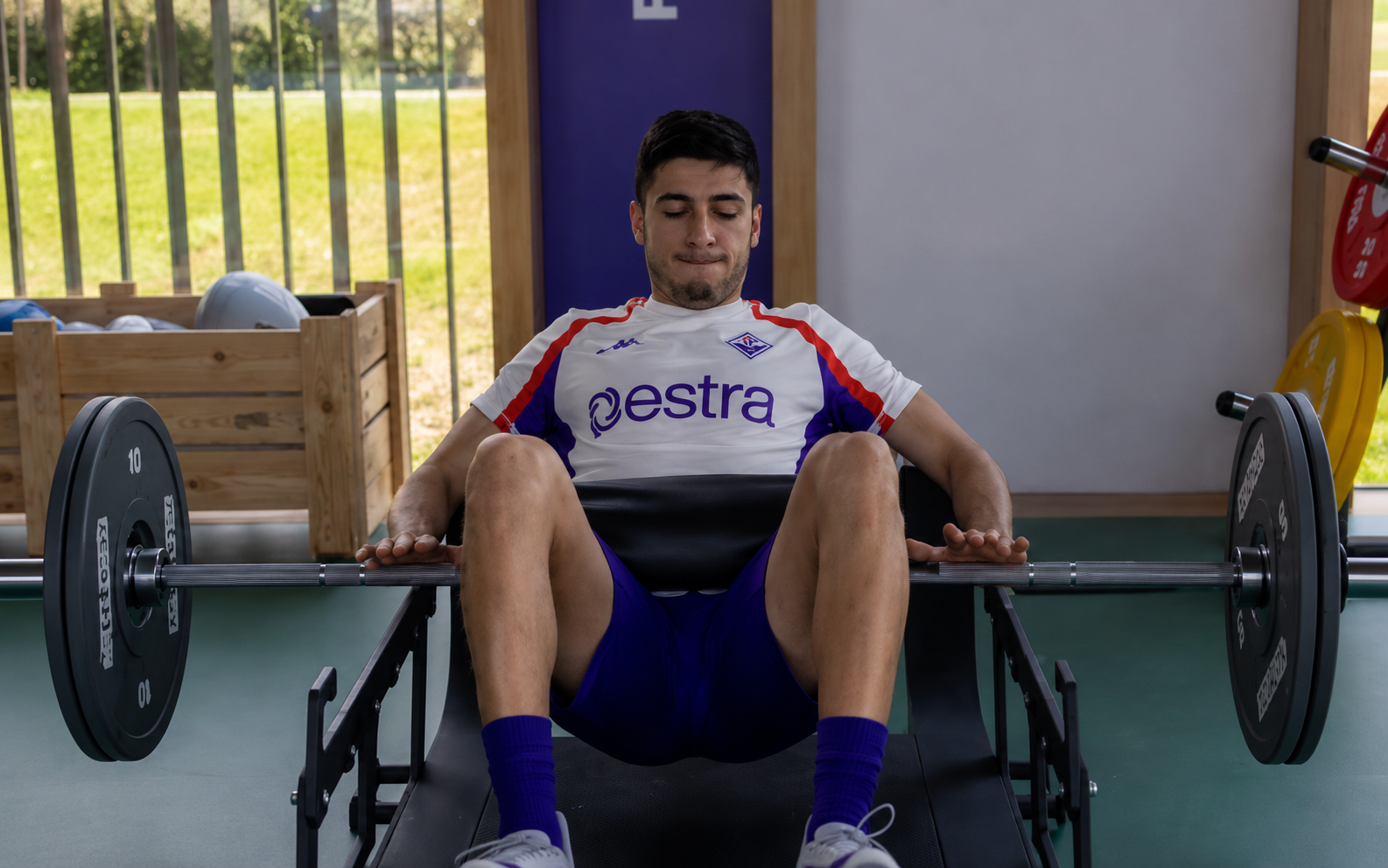 Parisi al lavoro in palestra al Viola Park: prosegue il percorso di riabilitazione (FOTO)