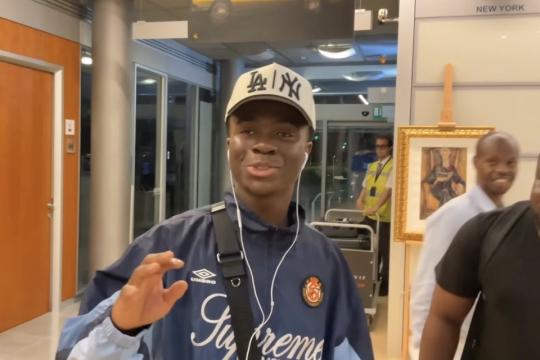 Oulai è atterrato in Italia! Domani a Firenze le visite mediche e la firma (VIDEO)