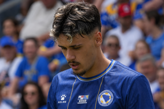 Romano: «Non solo l'Atalanta: altri club italiani su Alajbegovic. Il Chelsea incontra gli agenti»