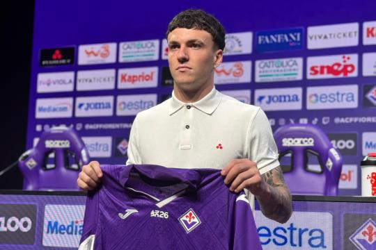 LIVE – Jimenez: «Ho detto subito sì alla Fiorentina. Il Milan? Una bella tappa della mia carriera»