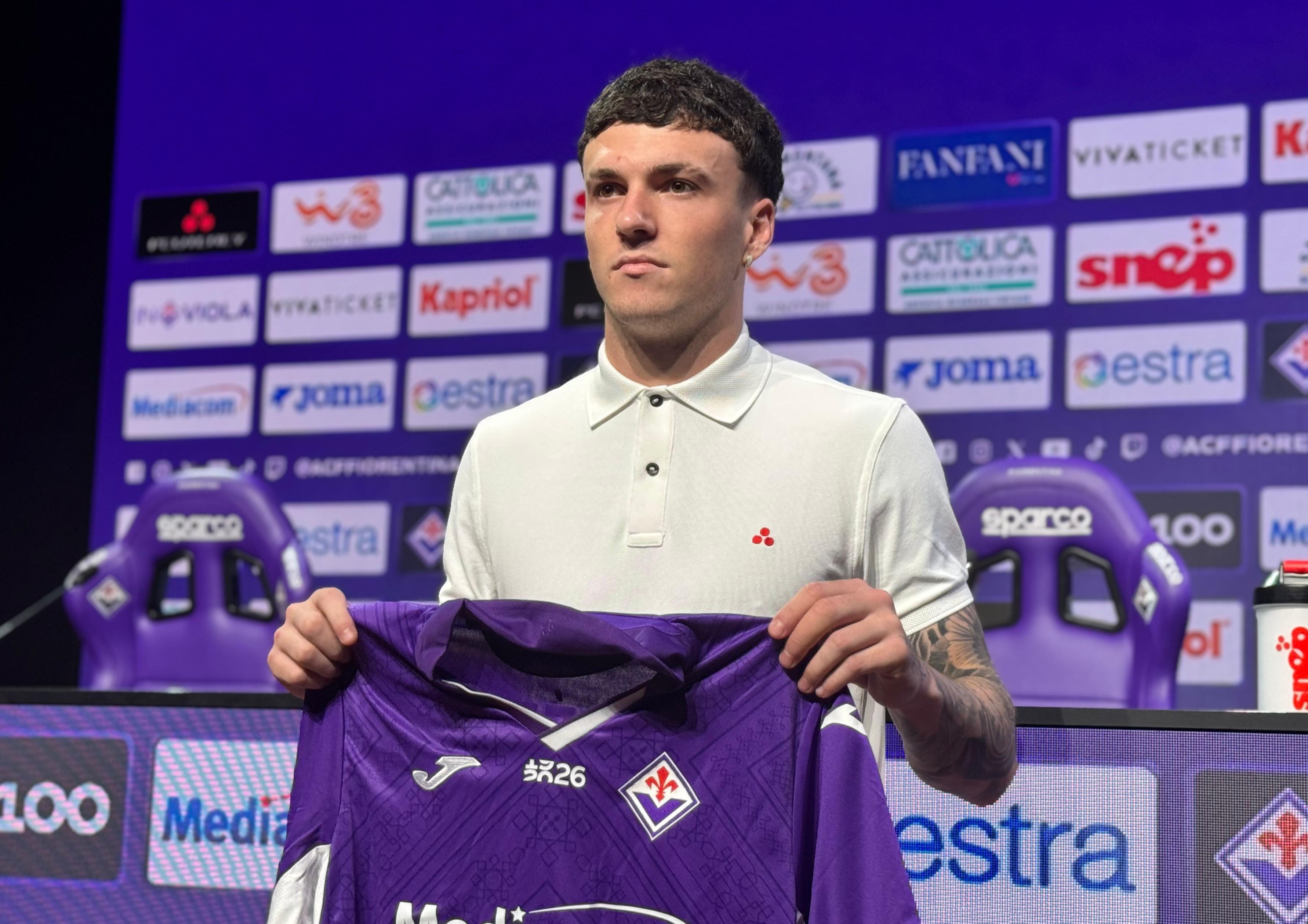 LIVE – Jimenez: «Ho detto subito sì alla Fiorentina. Il Milan? Una bella tappa della mia carriera»