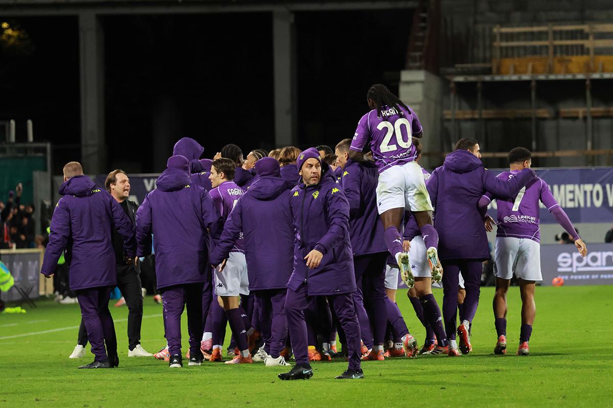 La Nazione – Cercasi (altro) passo in avanti. Dopo Genoa e Juve c’è l’AEK per Vanoli