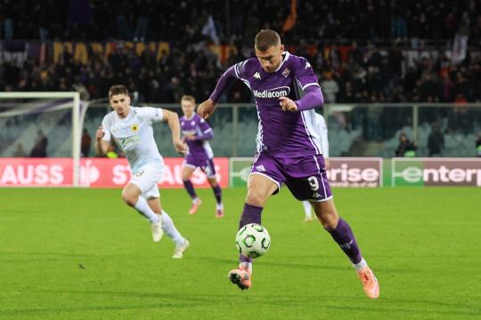 Tuttosport - I segnali di De Rossi all'amico Dzeko: «Vieni al Genoa». Strada possibile per gennaio