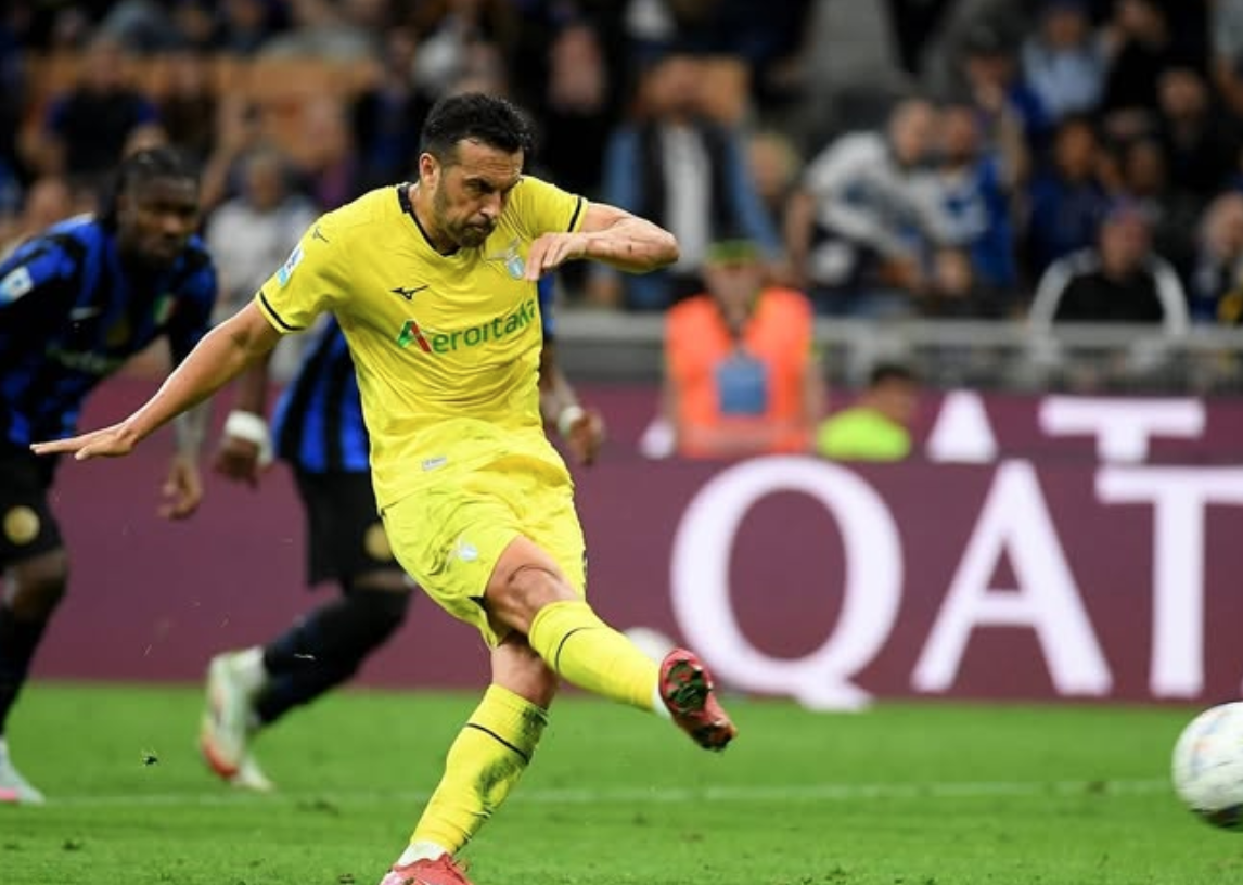 La Lazio vince in rimonta con il Pisa. Pedro decide, Sarri chiude a quota 54