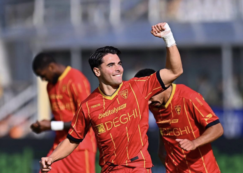 CorSport - Lecce-Fiorentina è la sfida dei doppi ex, in campo e fuori. Sottil out