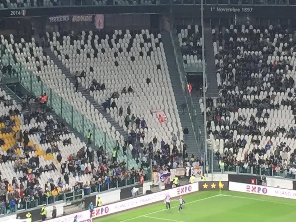 Tifoso della Juventus mima aereo Superga: inibito per 5 anni