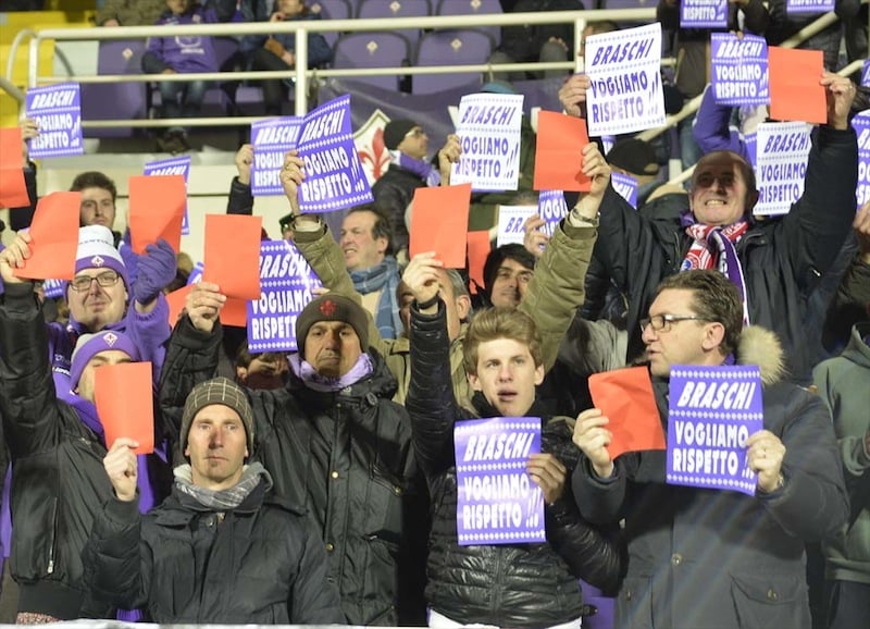 Protesta contro Braschi. Fiorentina-Lazio