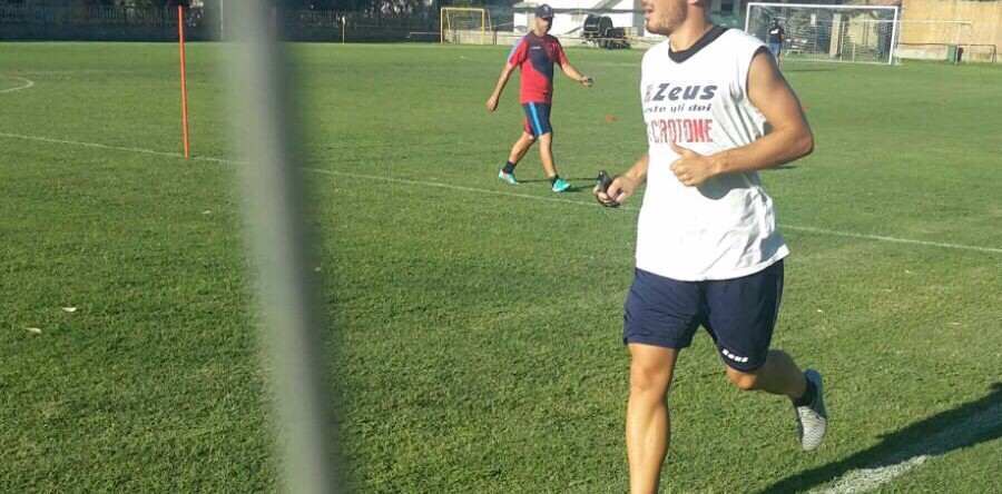 Qui Crotone, recuperato Capezzi. Out il difensore Claiton