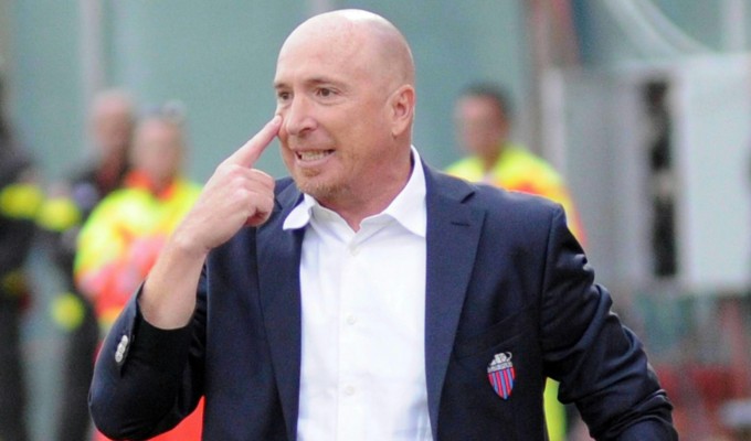 Genoa, tanti dubbi per Maran, compreso il modulo anti Fiorentina