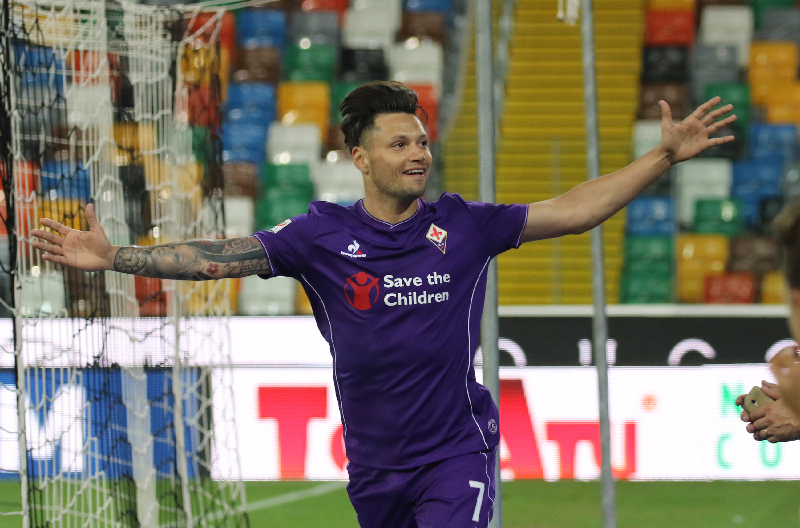 Zarate: "A Firenze a un gran livello. Poi la malattia di mia moglie e l'allenatore..."