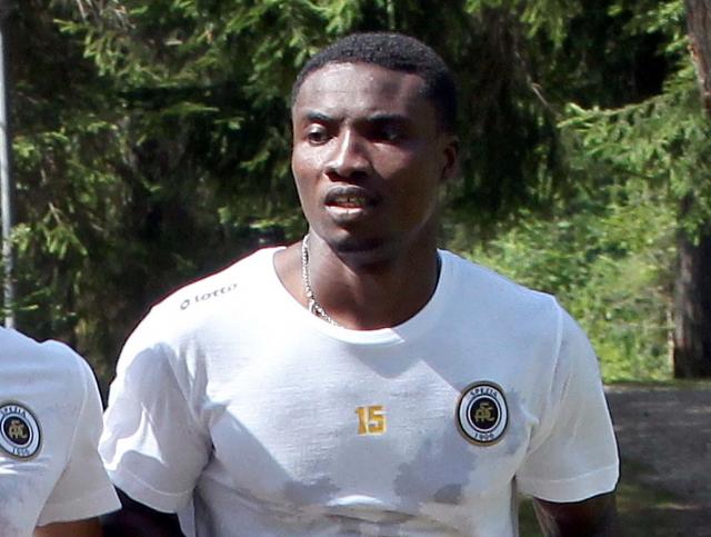 Ex Viola, il terzino ghanese Ashong firma con il Benevento