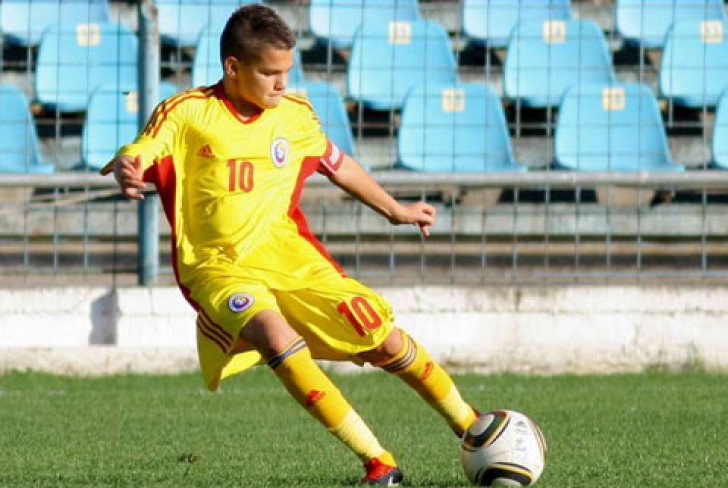 Dal ritiro della Romania U21 Hagi si allena con i calci di punizione (VIDEO)