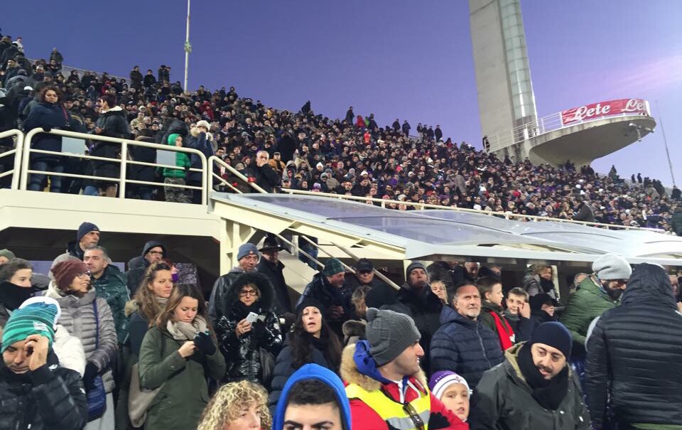 Non sarà uno scontro diretto, ma Firenze ci crede. Record stagionale di presenze al Franchi