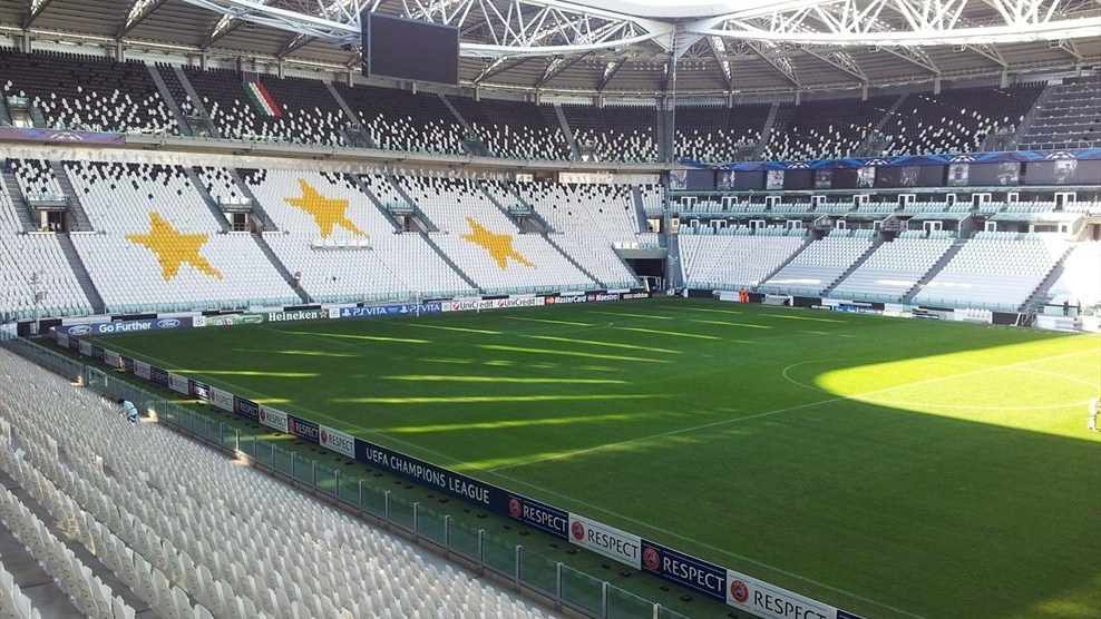 Protesta del tifo organizzato: poco meno di 200 i sostenitori della Fiorentina presenti a Torino