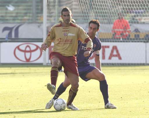Lucarelli: “Calcio? Basta demagogia. Pieno di ragazzi che prendono 1200 euro al mese”