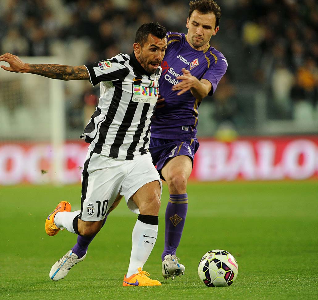 Follie cinesi: Tevez e Witsel coperti d’oro. 110 mila euro al giorno per l’apache
