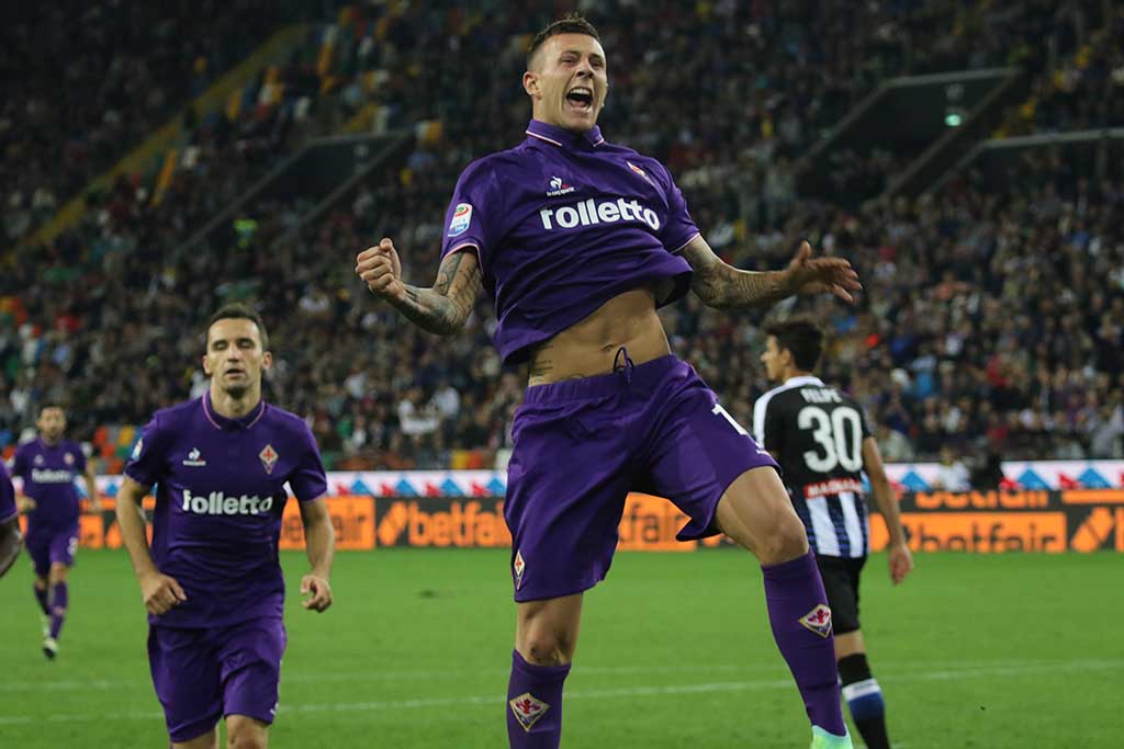 L'obiettivo di far firmare il rinnovo a Bernardeschi: priorità nella rifondazione viola