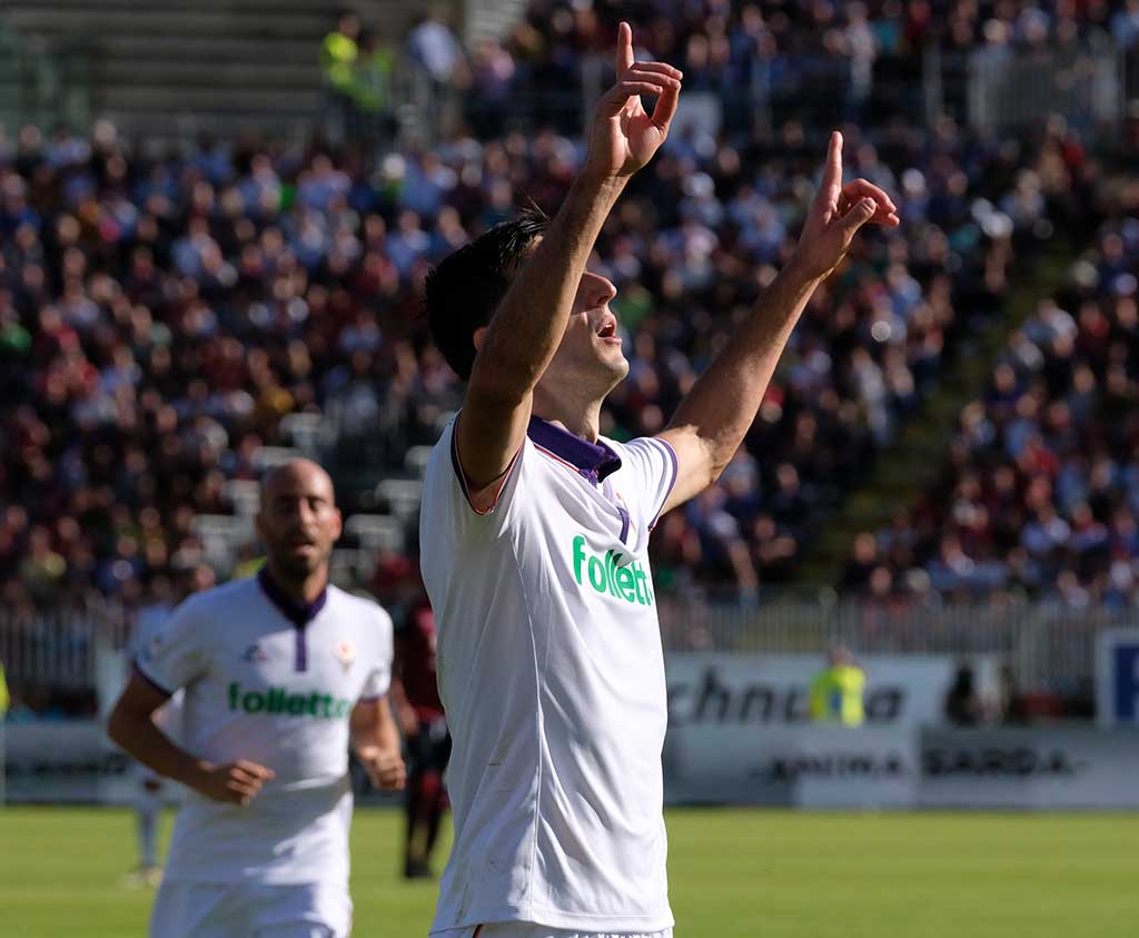 Kalinic, conto aperto contro il Cagliari. All’andata la seconda tripletta italiana