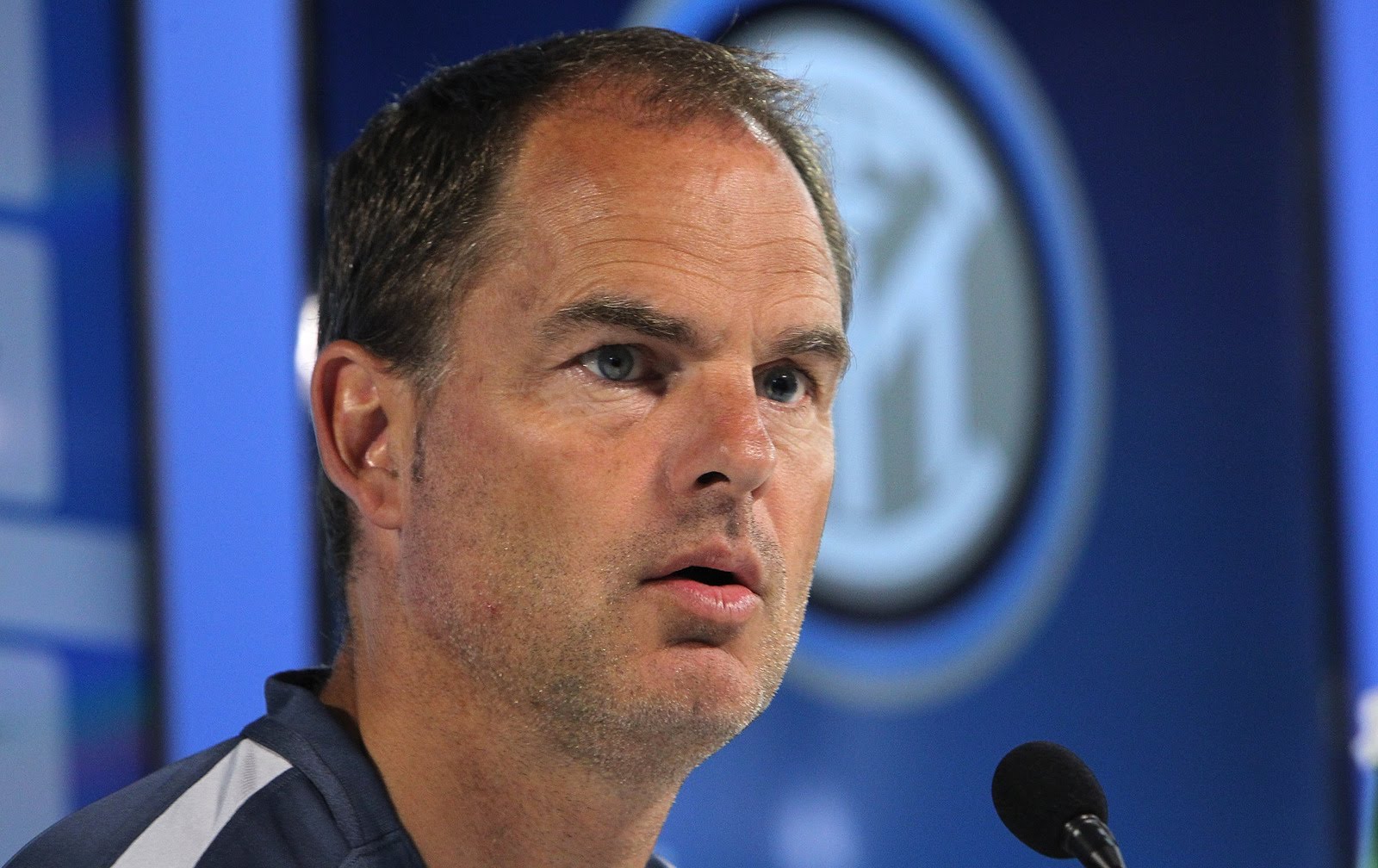 De Boer: "All'Inter un casino. I ragazzi dell'Ajax si allenano meglio"