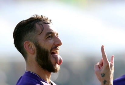 Gonzalo davanti al 'muro' di Astori omaggia il Capitano: "Ti ricorderò sempre" (FOTO)
