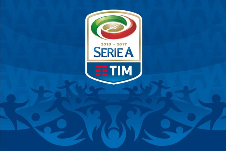 Serie A, la Lazio schianta la Roma nel derby